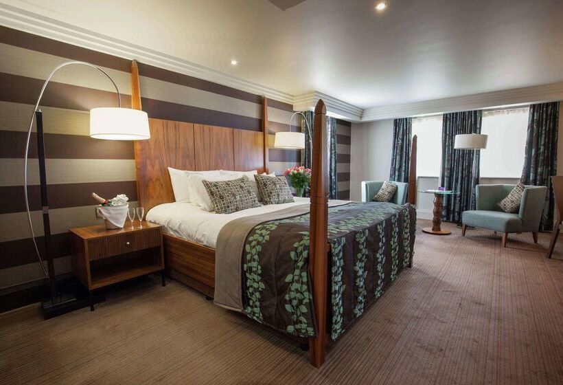 ホテル The Doubletree By Hilton Stratford Upon Avon