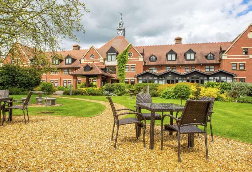 ホテル The Doubletree By Hilton Stratford Upon Avon