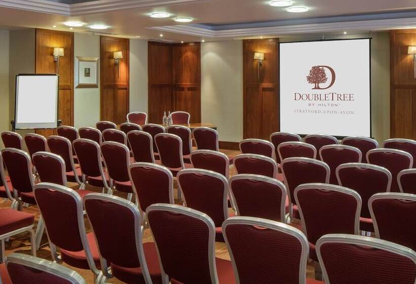 ホテル The Doubletree By Hilton Stratford Upon Avon
