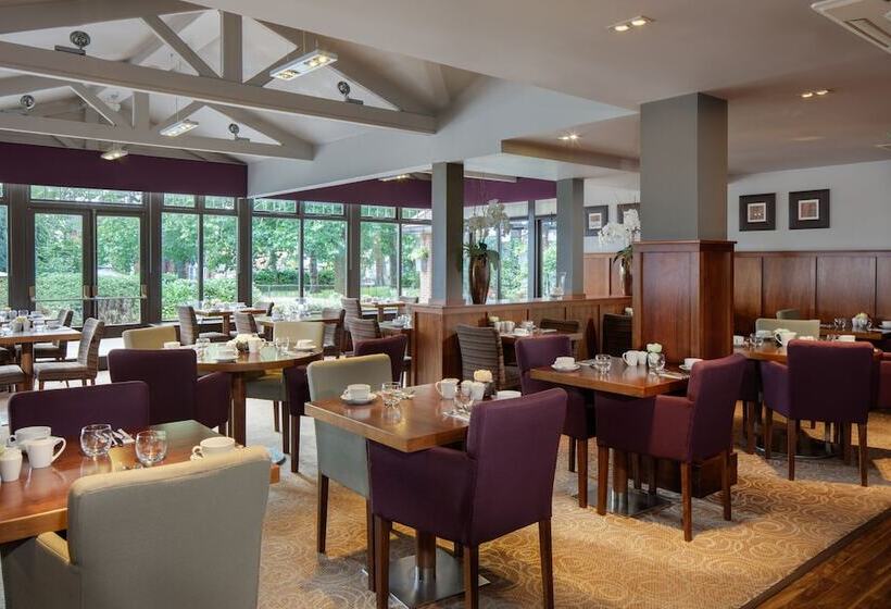 ホテル The Doubletree By Hilton Stratford Upon Avon