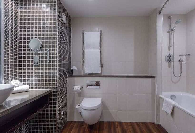 ホテル The Doubletree By Hilton Stratford Upon Avon