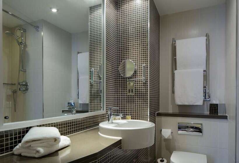 ホテル The Doubletree By Hilton Stratford Upon Avon