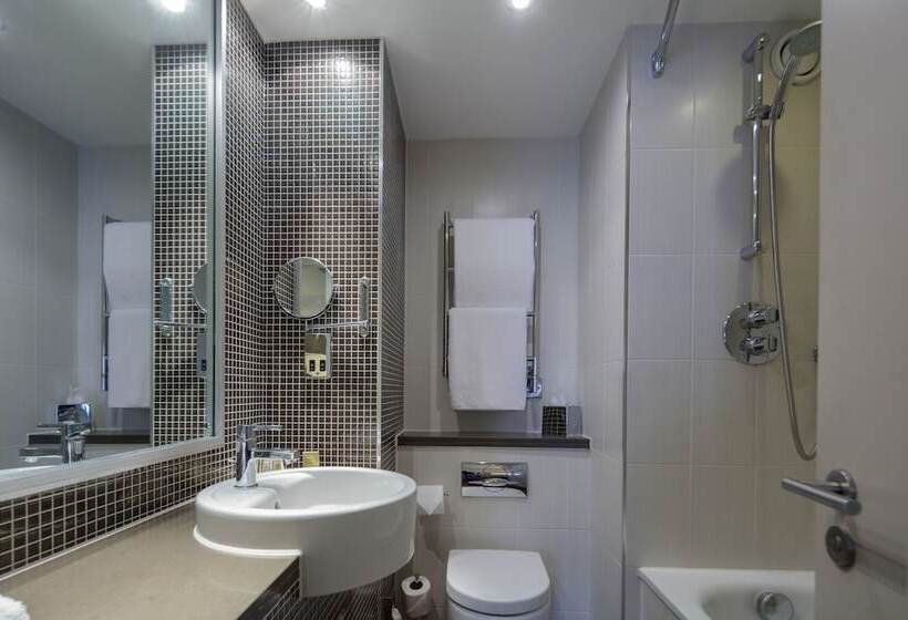 ホテル The Doubletree By Hilton Stratford Upon Avon