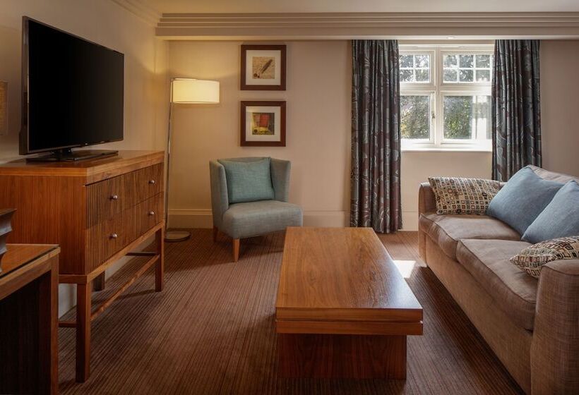 ホテル The Doubletree By Hilton Stratford Upon Avon