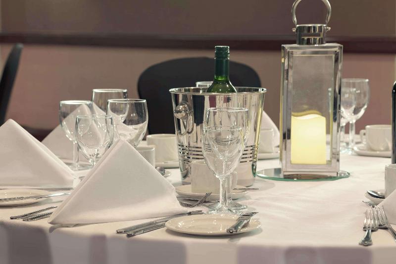 ホテル The Doubletree By Hilton Stratford Upon Avon