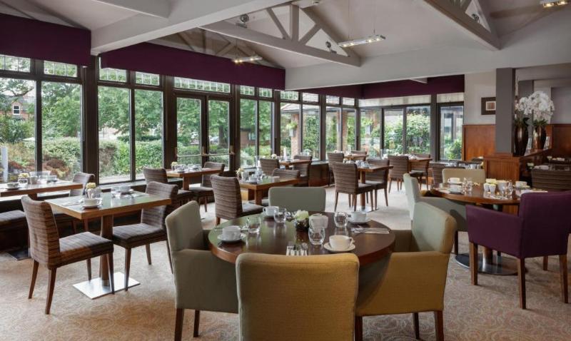 ホテル The Doubletree By Hilton Stratford Upon Avon