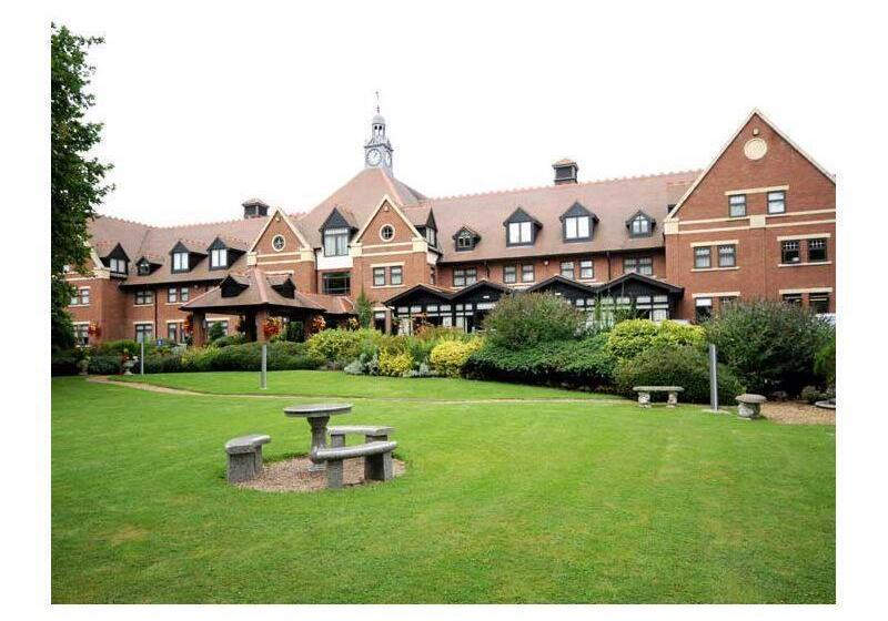 ホテル The Doubletree By Hilton Stratford Upon Avon