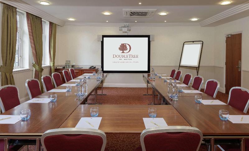 ホテル The Doubletree By Hilton Stratford Upon Avon