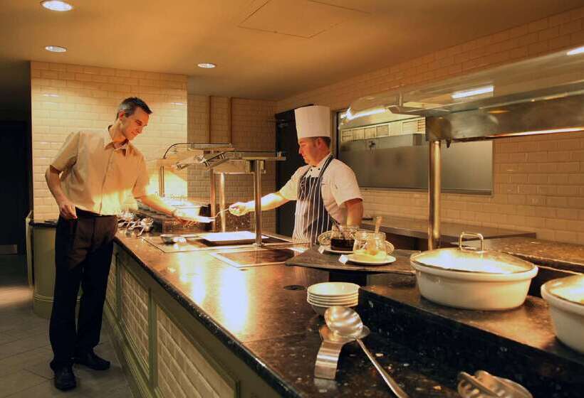 فندق Doubletree By Hilton Glasgow Strathclyde