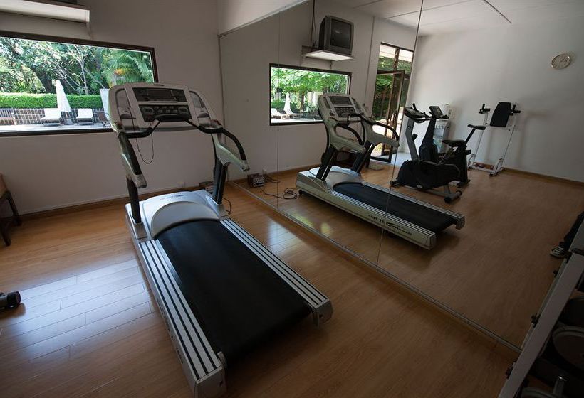 בית מלון כפרי Embassy Place