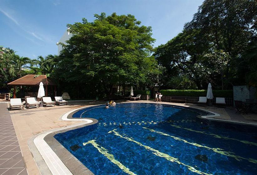 בית מלון כפרי Embassy Place