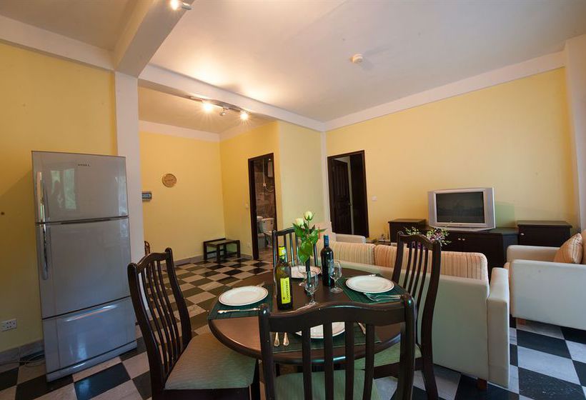 בית מלון כפרי Embassy Place