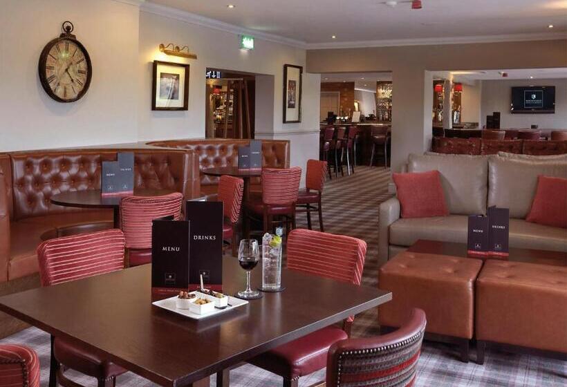 فندق Macdonald Tickled Trout