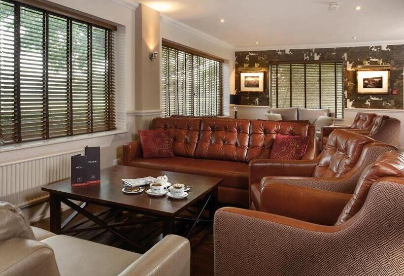 فندق Macdonald Tickled Trout