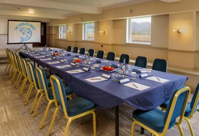 فندق Macdonald Tickled Trout