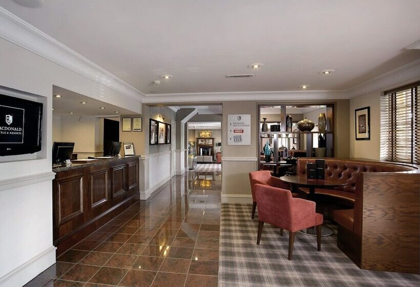 فندق Macdonald Tickled Trout