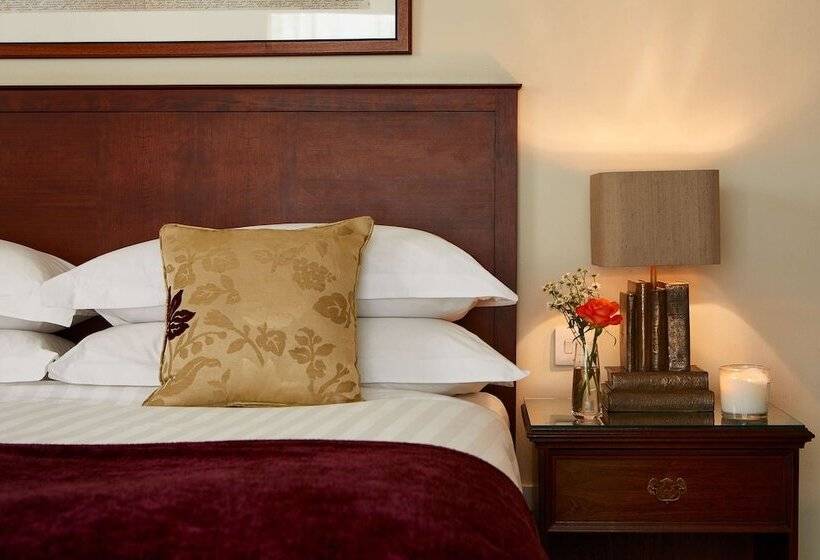 فندق Macdonald Tickled Trout