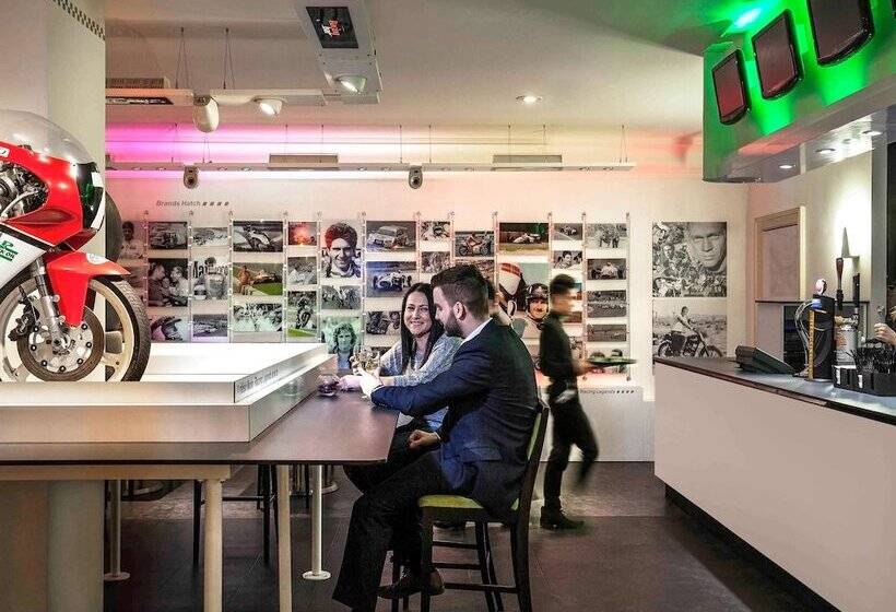 Mercure Dartford Brands Hatch Hotel & Spa