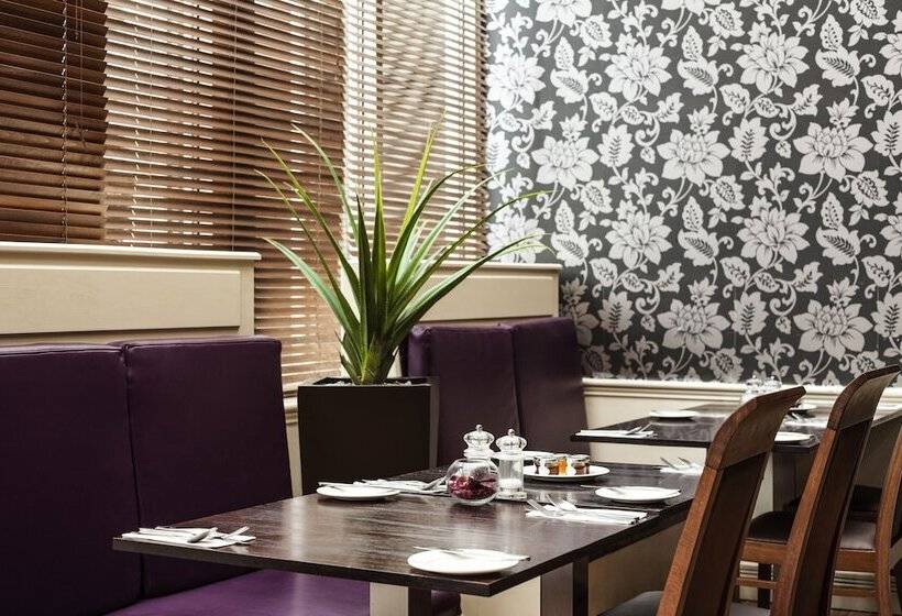 Mercure Dartford Brands Hatch Hotel & Spa