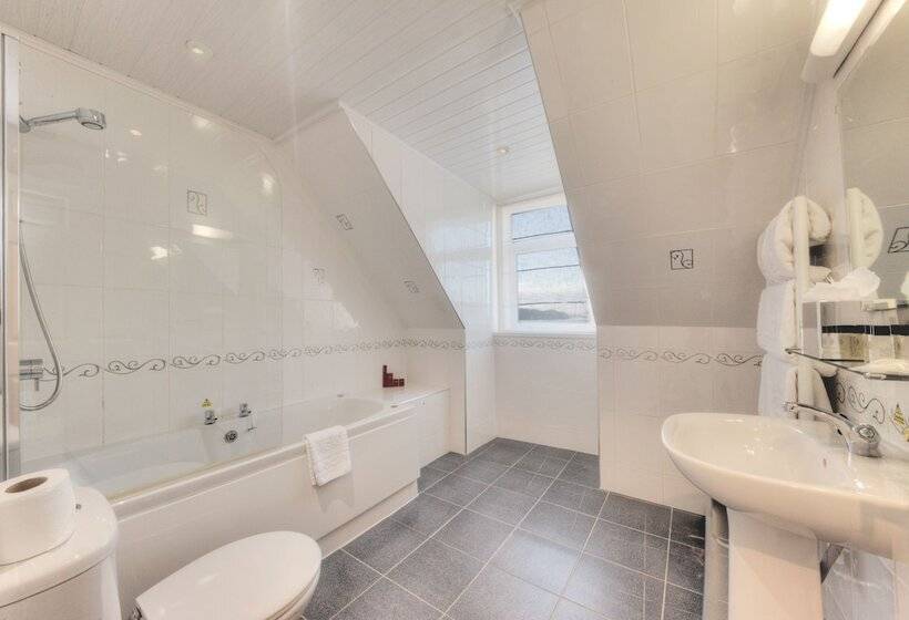 هتل Muthu Queens Oban