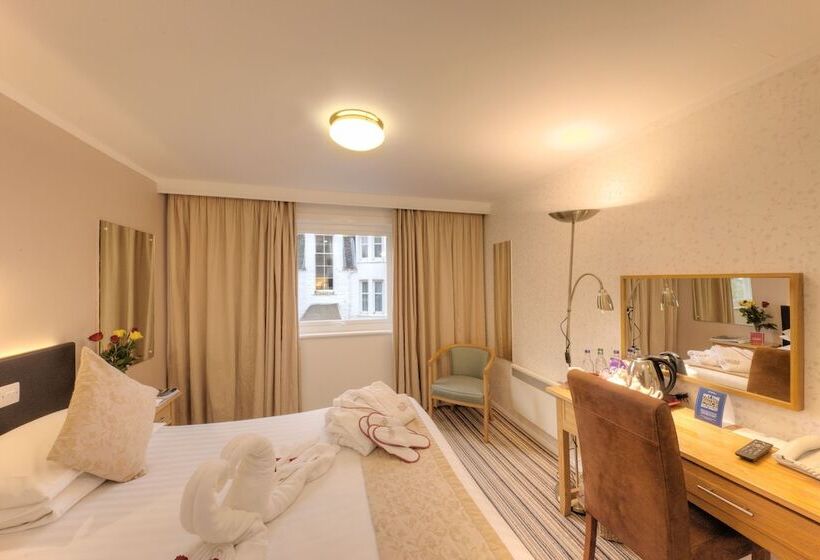 هتل Muthu Queens Oban