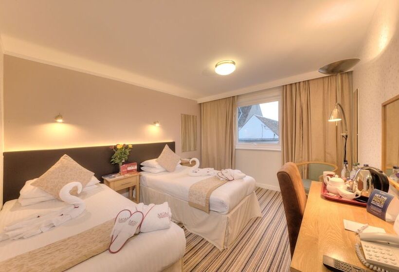 هتل Muthu Queens Oban