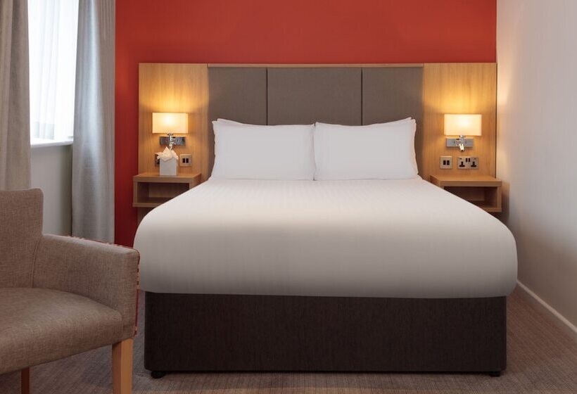 Отель Oxford Witney