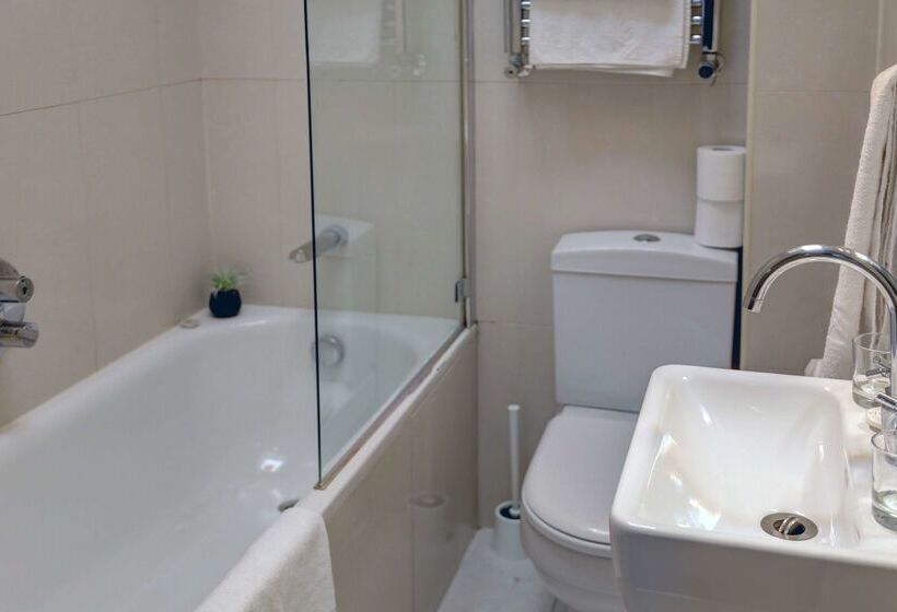 Queensway Hotel, Sure Hotel Collection By Best Western