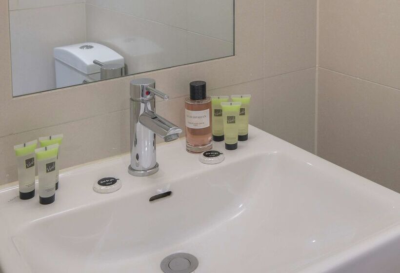 Queensway Hotel, Sure Hotel Collection By Best Western