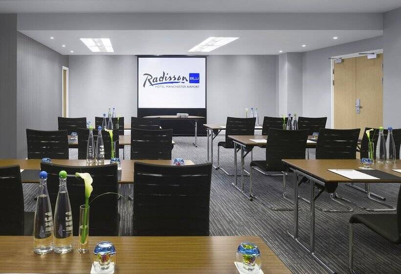 Отель Radisson Blu Manchester Airport