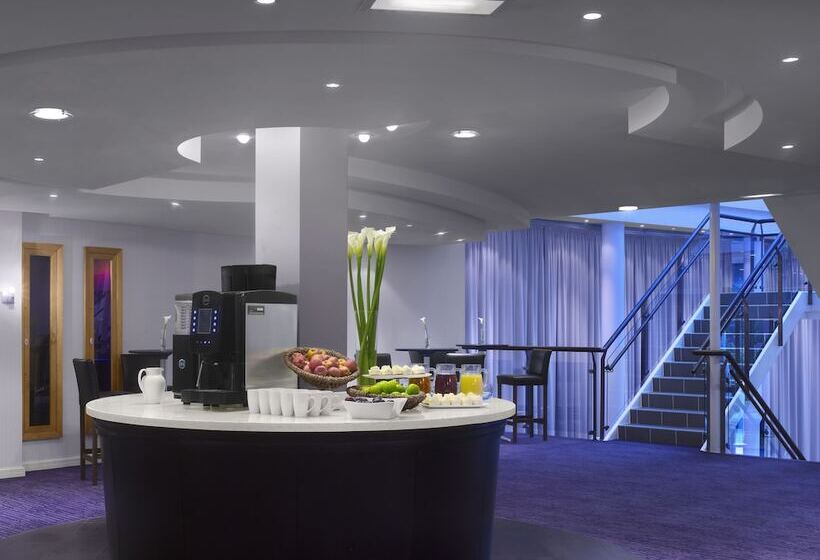 Отель Radisson Blu Manchester Airport
