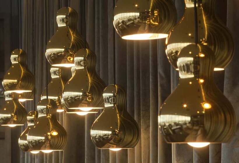 Отель Radisson Blu Manchester Airport