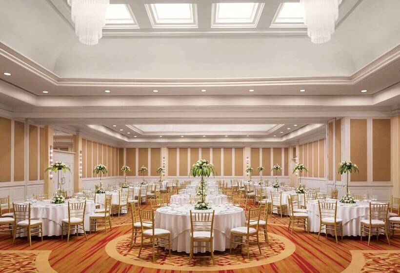 Raffles Hotel Le Royal