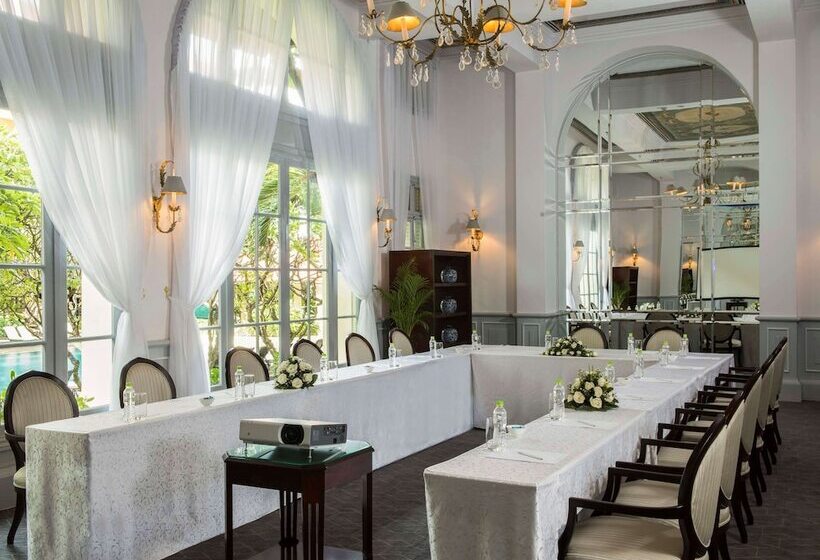 Raffles Hotel Le Royal