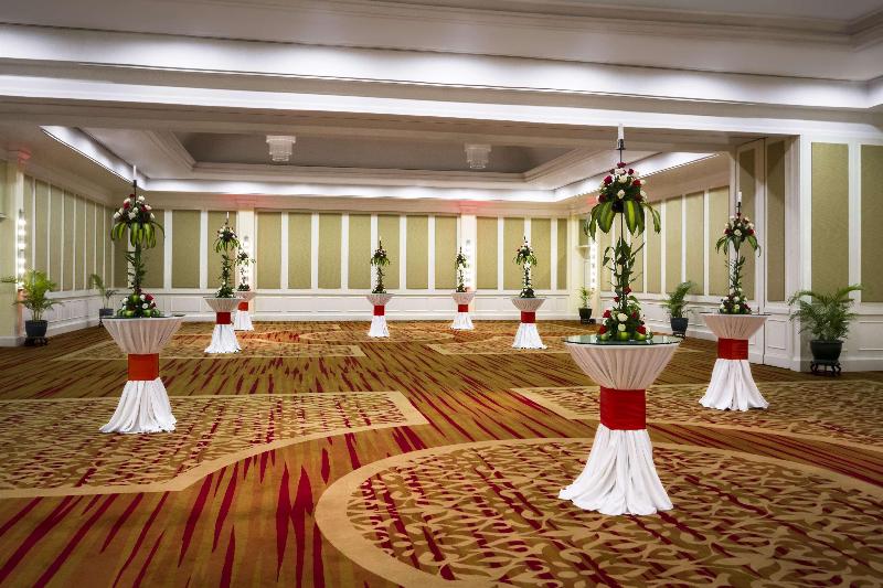 Raffles Hotel Le Royal