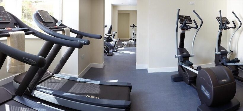 فندق Red Lea Apartments