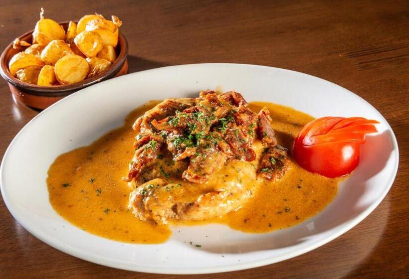 בית מלון כפרי Rex