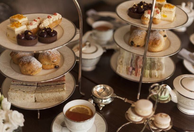 Отель Roseate House London