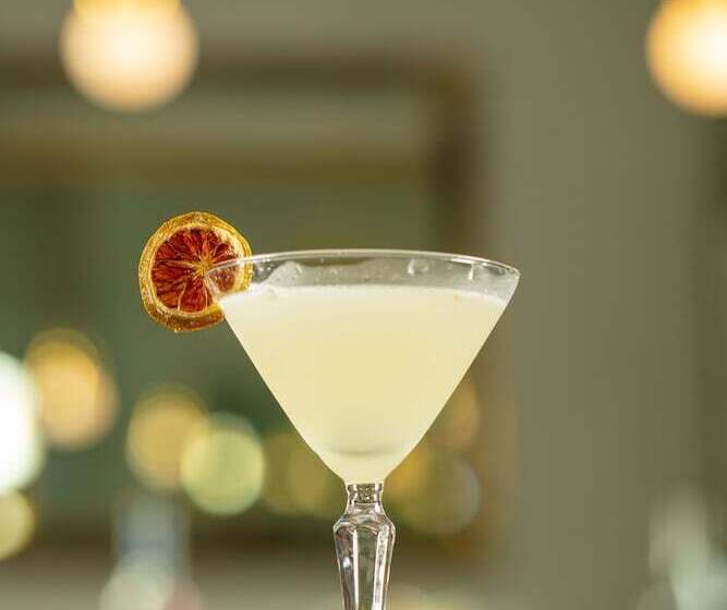 Отель Roseate House London