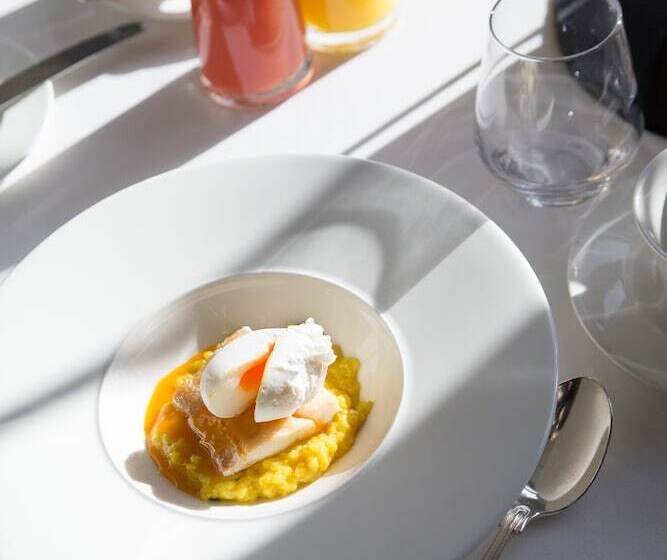 Отель Rothay Manor