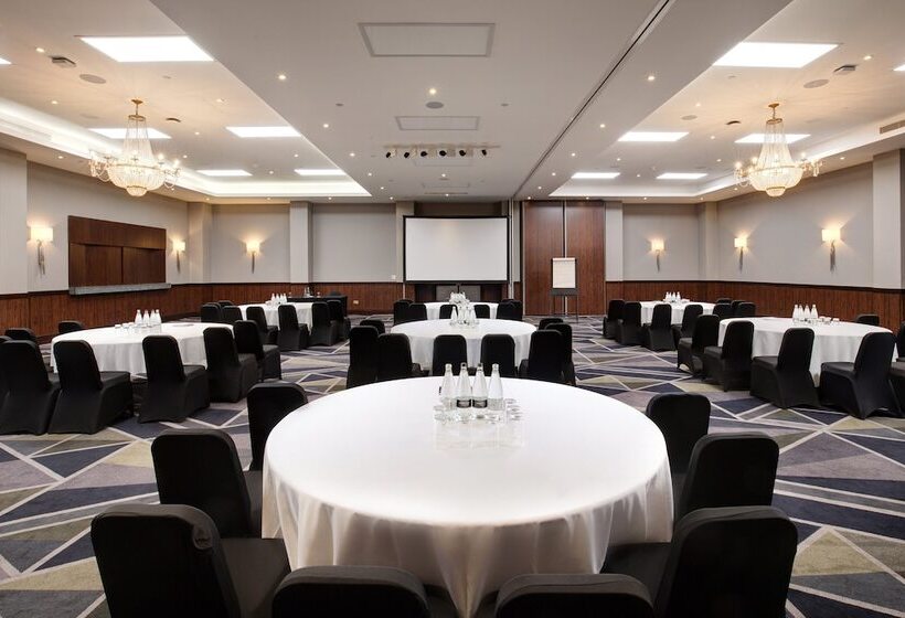 בית מלון כפרי Royal National