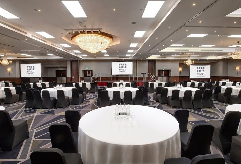 בית מלון כפרי Royal National