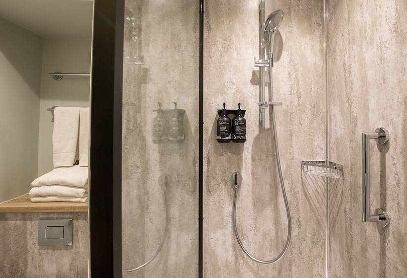 בית מלון כפרי Royal National