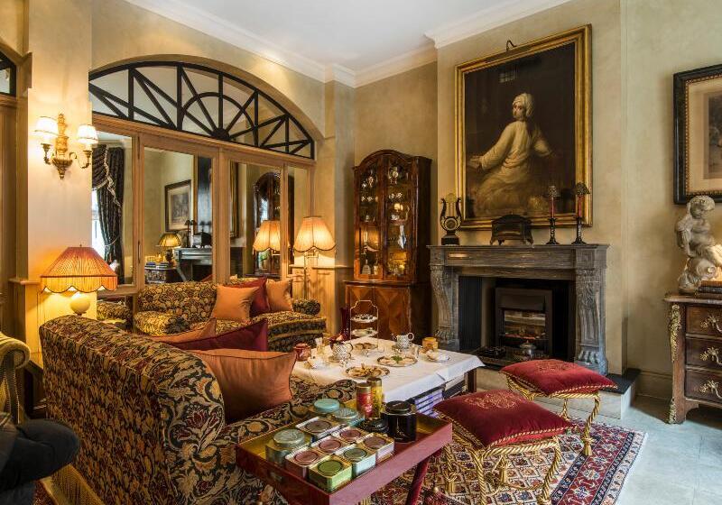 هتل San Domenico House