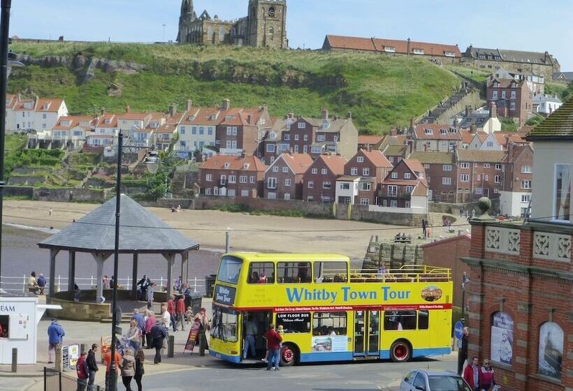 בית מלון כפרי Saxonville