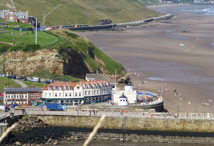 בית מלון כפרי Saxonville