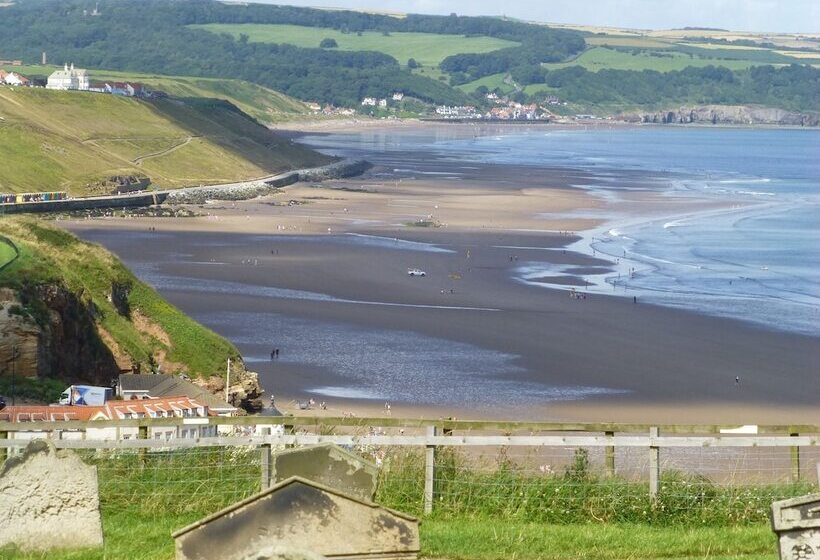 בית מלון כפרי Saxonville