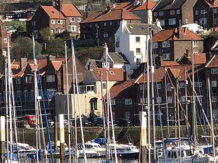 בית מלון כפרי Saxonville