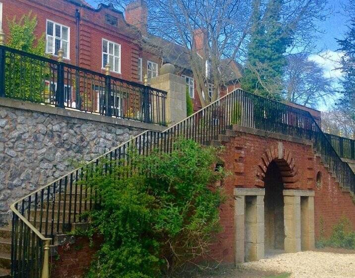 Southcrest Manor Hotel, Best Western Signature Collection