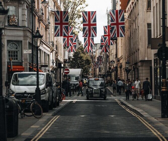 Althoff St James S Hotel & Club London